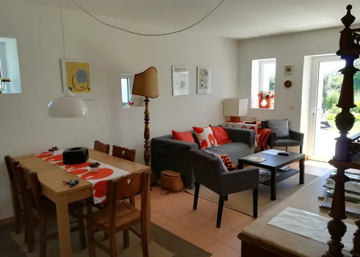 Casa Do Olival * فيغيرو دو فينوس